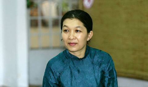 Từ lời dạy ráng giữ áo dài - Ảnh 1. Từ lời dạy ráng giữ áo dài - Ảnh 1.