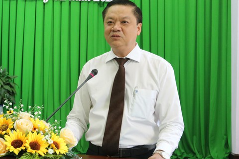 Chủ tịch quận Ninh Kiều được bầu làm phó chủ tịch UBND TP Cần Thơ - Ảnh 1. Chủ tịch quận Ninh Kiều được bầu làm phó chủ tịch UBND TP Cần Thơ - Ảnh 1.