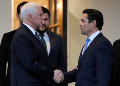 Ông Trump cảnh báo có biểu tình cực lớn ở Venezuela - Ảnh 1. Ông Trump cảnh báo có biểu tình cực lớn ở Venezuela - Ảnh 1.
