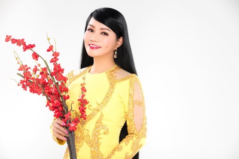 Ngọc Huyền ra MV xuân và kể chuyện chuẩn bị đón Tết - Ảnh 1. Ngọc Huyền ra MV xuân và kể chuyện chuẩn bị đón Tết - Ảnh 1.