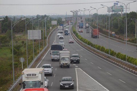 Tổng công ty đầu tư đường cao tốc VN chỉ định công ty xây trạm dừng trái luật - Ảnh 2. Tổng công ty đầu tư đường cao tốc VN chỉ định công ty xây trạm dừng trái luật - Ảnh 2.