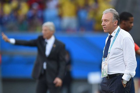 HLV từng vô địch Asian Cup chia tay UAE sau trận thua đậm Qatar - Ảnh 2. HLV từng vô địch Asian Cup chia tay UAE sau trận thua đậm Qatar - Ảnh 2.