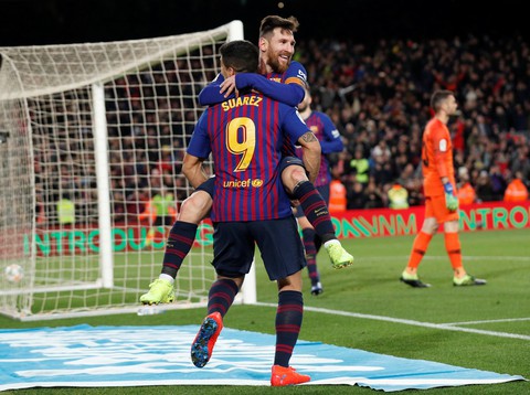 Đè bẹp Sevilla 6-1, Barcelona ngược dòng vào bán kết Cúp nhà vua - Ảnh 2. Đè bẹp Sevilla 6-1, Barcelona ngược dòng vào bán kết Cúp nhà vua - Ảnh 2.