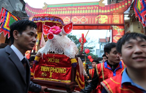 Tết Kỷ Hợi nói chuyện heo trong mâm cỗ tế lễ - Ảnh 2. Tết Kỷ Hợi nói chuyện heo trong mâm cỗ tế lễ - Ảnh 2.