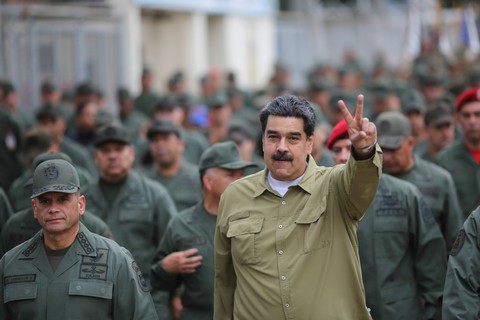 Tổng thống Maduro cảnh báo Mỹ đừng xâm lược Venezuela - Ảnh 2. Tổng thống Maduro cảnh báo Mỹ đừng xâm lược Venezuela - Ảnh 2.