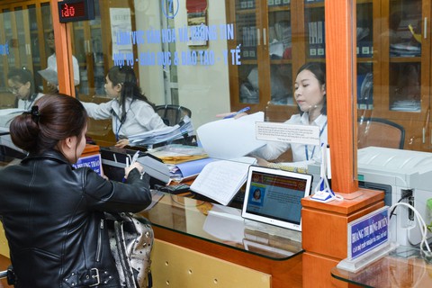 Hà Nội phải đối thoại với dân 2 lần/năm về thủ tục hành chính - Ảnh 1. Hà Nội phải đối thoại với dân 2 lần/năm về thủ tục hành chính - Ảnh 1.