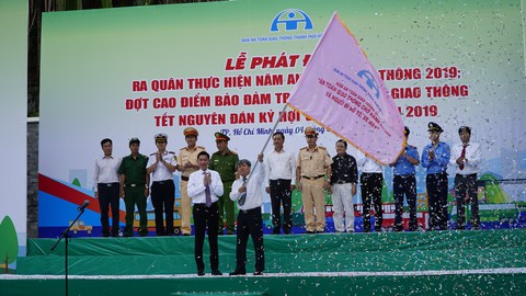 TP.HCM quyết giảm ít nhất 5% tai nạn giao thông năm 2019 - Ảnh 1. TP.HCM quyết giảm ít nhất 5% tai nạn giao thông năm 2019 - Ảnh 1.