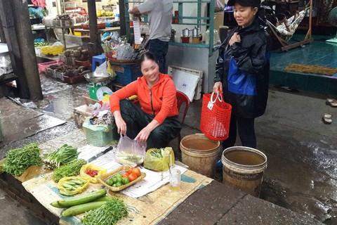 Tàu cá chở rau ra Phú Quốc bất chấp lệnh cấm biển - Ảnh 1. Tàu cá chở rau ra Phú Quốc bất chấp lệnh cấm biển - Ảnh 1.