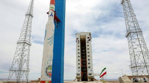 Mỹ giơ gậy cấm vận dọa Iran vì phóng vệ tinh - Ảnh 1. Mỹ giơ gậy cấm vận dọa Iran vì phóng vệ tinh - Ảnh 1.