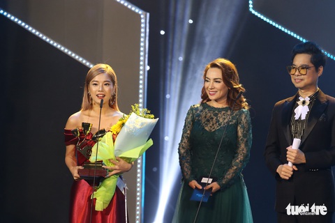 Đông Nhi, Vũ Cát Tường, Bích Phương gom giải Keeng Young Awards - Ảnh 6. Đông Nhi, Vũ Cát Tường, Bích Phương gom giải Keeng Young Awards - Ảnh 6.