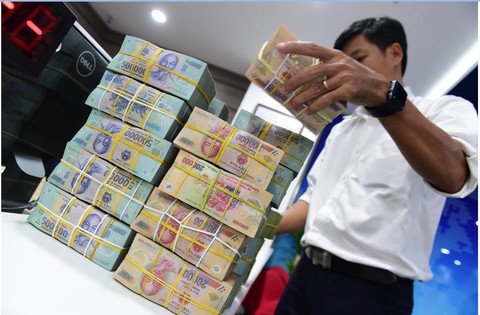 Cuối năm, gửi tiền ở đâu cho lợi? - Ảnh 2. Cuối năm, gửi tiền ở đâu cho lợi? - Ảnh 2.