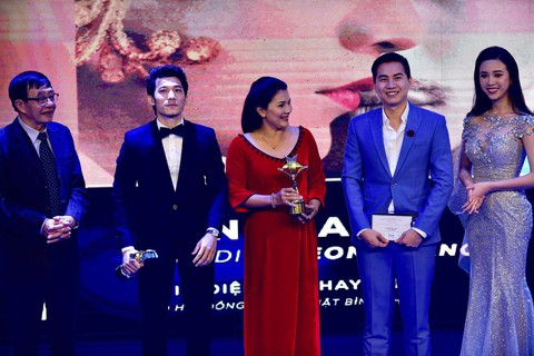 Hoàng Yến Chibi, Trường Giang, Huỳnh Lập... đoạt giải Ngôi sao xanh - Ảnh 3. Hoàng Yến Chibi, Trường Giang, Huỳnh Lập... đoạt giải Ngôi sao xanh - Ảnh 3.
