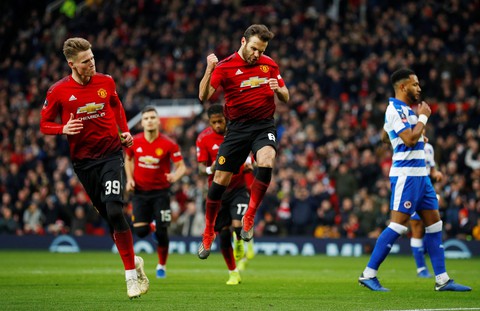 M.U, Chelsea và Arsenal dễ dàng đoạt vé đi tiếp tại Cúp FA - Ảnh 1. M.U, Chelsea và Arsenal dễ dàng đoạt vé đi tiếp tại Cúp FA - Ảnh 1.