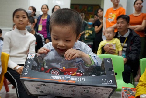 Con thích búp bê nấu ăn và được về nhà ăn tết - Ảnh 9. Con thích búp bê nấu ăn và được về nhà ăn tết - Ảnh 9.