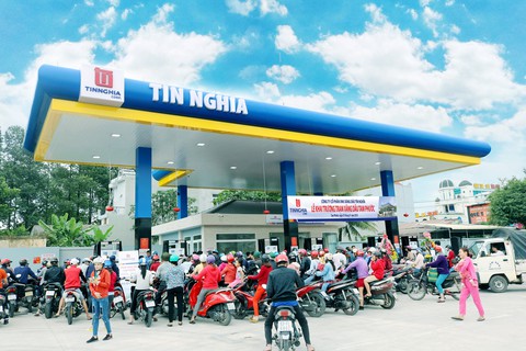 Tổng Công ty Tín Nghĩa - Đẩy mạnh chiến lược phát triển xăng dầu - Ảnh 2. Tổng Công ty Tín Nghĩa - Đẩy mạnh chiến lược phát triển xăng dầu - Ảnh 2.