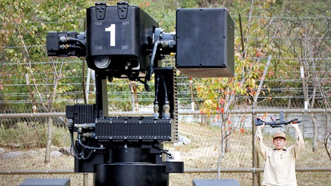 Vũ khí sát thương tự động - kỳ 1: Robot và “chiến tranh sạch” - Ảnh 3. Vũ khí sát thương tự động - kỳ 1: Robot và “chiến tranh sạch” - Ảnh 3.