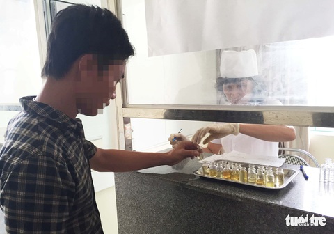 Nghệ An sẽ buộc thôi việc tài xế nghiện ma túy - Ảnh 1. Nghệ An sẽ buộc thôi việc tài xế nghiện ma túy - Ảnh 1.