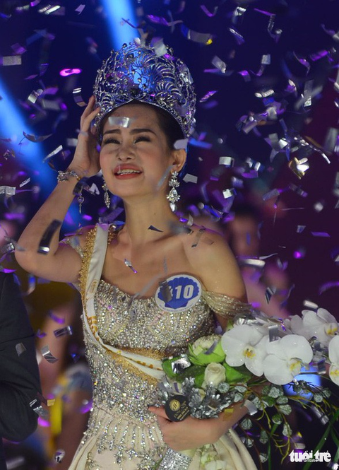 Lại buộc thu hồi vương miện của Ngân Anh, xử phạt đơn vị tổ chức - Ảnh 1. Lại buộc thu hồi vương miện của Ngân Anh, xử phạt đơn vị tổ chức - Ảnh 1.