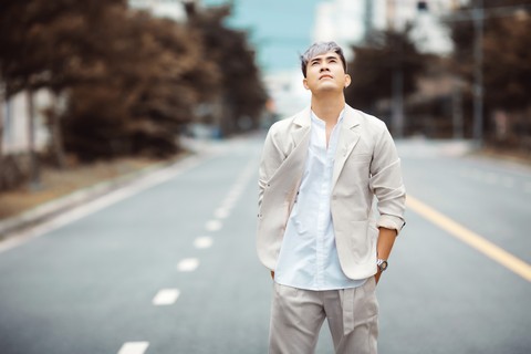 Thanh Hưng ‘thánh sầu 2’: Vạn sự tùy duyên, không ai khổ mãi - Ảnh 6. Thanh Hưng ‘thánh sầu 2’: Vạn sự tùy duyên, không ai khổ mãi - Ảnh 6.