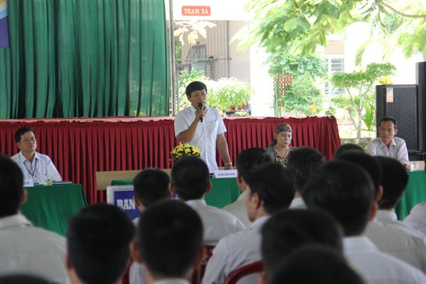 Talk show với những cuộc đời lầm lỡ - Ảnh 3. Talk show với những cuộc đời lầm lỡ - Ảnh 3.