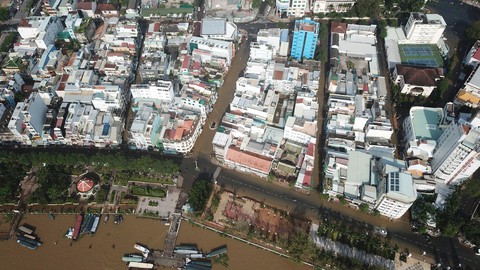 Miền Tây tiếp tục bể bờ bao, học sinh nghỉ học vì triều cường - Ảnh 3. Miền Tây tiếp tục bể bờ bao, học sinh nghỉ học vì triều cường - Ảnh 3.