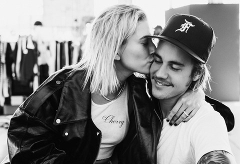 Hailey và Justin Bieber chính thức cưới… lần 2 - Ảnh 1. Hailey và Justin Bieber chính thức cưới… lần 2 - Ảnh 1.