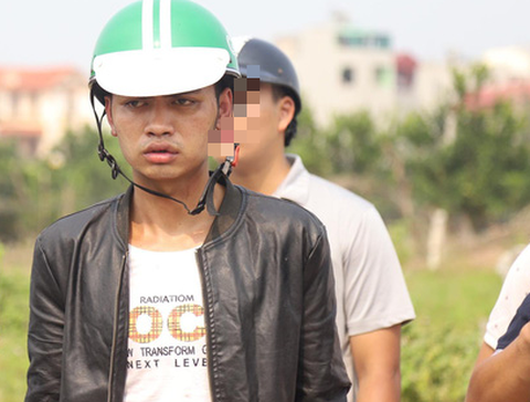 Thực nghiệm hiện trường vụ hai thanh niên sát hại nam sinh chạy Grab - Ảnh 7. Thực nghiệm hiện trường vụ hai thanh niên sát hại nam sinh chạy Grab - Ảnh 7.