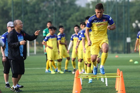SEA Games 30: Bóng đá nam và nữ nhắm đến huy chương vàng - Ảnh 1. SEA Games 30: Bóng đá nam và nữ nhắm đến huy chương vàng - Ảnh 1.