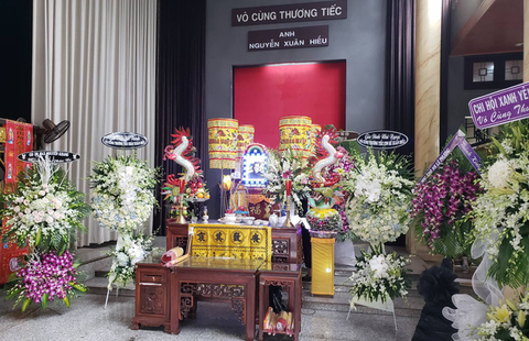 Tiếc thương Xuân Hiếu: người nghệ sĩ tự trọng và mạnh mẽ - Ảnh 4. Tiếc thương Xuân Hiếu: người nghệ sĩ tự trọng và mạnh mẽ - Ảnh 4.