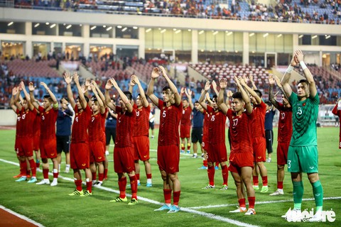 Chùm ảnh ấn tượng trận Việt Nam - Malaysia 1-0 - Ảnh 13. Chùm ảnh ấn tượng trận Việt Nam - Malaysia 1-0 - Ảnh 13.