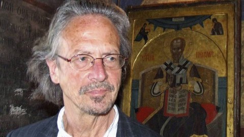 Mùa Nobel Văn chương 2019: Giữa những tụng ca, phẫn nộ và lừa bịp - Ảnh 3. Mùa Nobel Văn chương 2019: Giữa những tụng ca, phẫn nộ và lừa bịp - Ảnh 3.