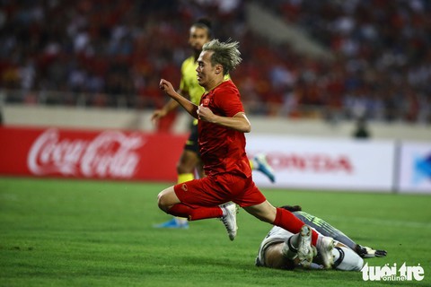 Chùm ảnh ấn tượng trận Việt Nam - Malaysia 1-0 - Ảnh 4. Chùm ảnh ấn tượng trận Việt Nam - Malaysia 1-0 - Ảnh 4.