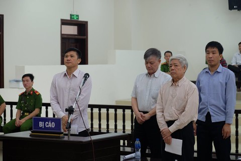 Cựu chủ tịch Vinashin tiếp tục hầu tòa theo kháng nghị tăng án - Ảnh 1. Cựu chủ tịch Vinashin tiếp tục hầu tòa theo kháng nghị tăng án - Ảnh 1.