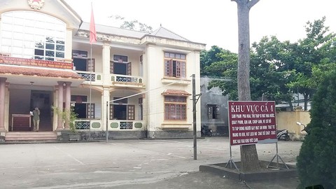Trụ sở xã, huyện là bí mật nhà nước nên cấm quay phim, chụp ảnh - Ảnh 1. Trụ sở xã, huyện là bí mật nhà nước nên cấm quay phim, chụp ảnh - Ảnh 1.