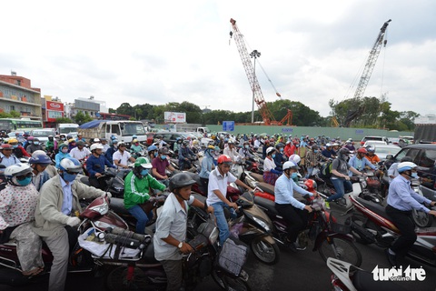 TP.HCM xây dựng kế hoạch thí điểm kiểm soát khí thải môtô, xe máy - Ảnh 1. TP.HCM xây dựng kế hoạch thí điểm kiểm soát khí thải môtô, xe máy - Ảnh 1.