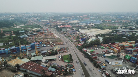 Mở rộng xa lộ Hà Nội dự kiến 3 năm, giờ 10 năm chưa xong, ai chịu trách nhiệm? - Ảnh 1. Mở rộng xa lộ Hà Nội dự kiến 3 năm, giờ 10 năm chưa xong, ai chịu trách nhiệm? - Ảnh 1.