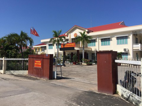 Chủ tịch UBND huyện bổ nhiệm con rể sai quy định - Ảnh 1. Chủ tịch UBND huyện bổ nhiệm con rể sai quy định - Ảnh 1.