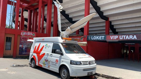 10h sáng nay, Indonesia mới chuẩn bị sân cho trận gặp Việt Nam - Ảnh 3. 10h sáng nay, Indonesia mới chuẩn bị sân cho trận gặp Việt Nam - Ảnh 3.