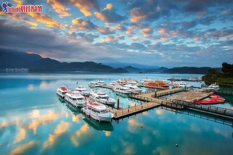 Mùa thu vi vu Đài Loan 5 ngày, trọn gói từ 8,79 triệu đồng - Ảnh 2. Mùa thu vi vu Đài Loan 5 ngày, trọn gói từ 8,79 triệu đồng - Ảnh 2.