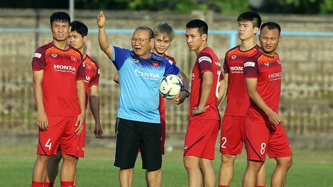 Ông Park thở phào với Tuấn Anh - Ảnh 1. Ông Park thở phào với Tuấn Anh - Ảnh 1.