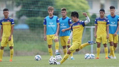 Bóng đá giao hữu U22 VN - U22 UAE: Chuẩn bị chinh phục HCV SEA Games 30 - Ảnh 1. Bóng đá giao hữu U22 VN - U22 UAE: Chuẩn bị chinh phục HCV SEA Games 30 - Ảnh 1.