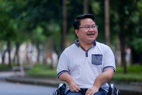 Lâu lâu không gãy xương, lại thấy nhớ - Ảnh 2. Lâu lâu không gãy xương, lại thấy nhớ - Ảnh 2.