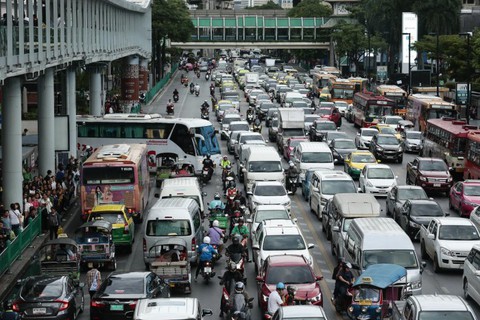 Thái Lan kéo dài kỳ nghỉ cuối tuần để tránh kẹt xe dịp thượng đỉnh ASEAN - Ảnh 1. Thái Lan kéo dài kỳ nghỉ cuối tuần để tránh kẹt xe dịp thượng đỉnh ASEAN - Ảnh 1.
