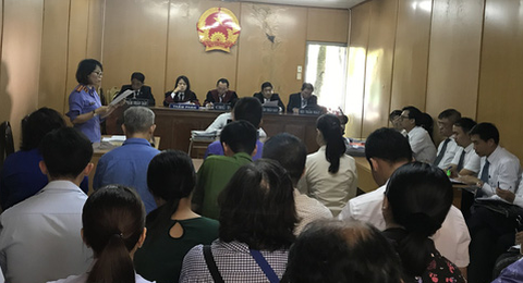 Gây thất thoát 10 tỉ đồng, nguyên trưởng ban bồi thường GPMB quận 1 hầu toà - Ảnh 1. Gây thất thoát 10 tỉ đồng, nguyên trưởng ban bồi thường GPMB quận 1 hầu toà - Ảnh 1.