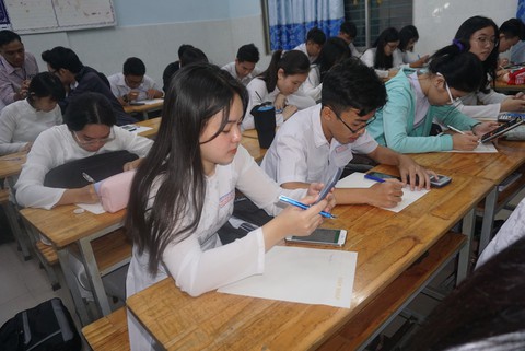 TPHCM: khảo sát năng lực tiếng Anh của học sinh qua bài thi trực tuyến - Ảnh 1. TPHCM: khảo sát năng lực tiếng Anh của học sinh qua bài thi trực tuyến - Ảnh 1.