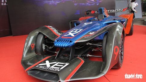 Xe đua F1, máy bay không người lái xuất hiện tại Đại hội Hội liên hiệp thanh niên Hà Nội - Ảnh 3. Xe đua F1, máy bay không người lái xuất hiện tại Đại hội Hội liên hiệp thanh niên Hà Nội - Ảnh 3.