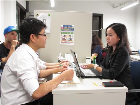 Lao động Việt Nam được tiếp cận dịch vụ tư vấn bằng tiếng Việt tại Nhật Bản - Ảnh 1. Lao động Việt Nam được tiếp cận dịch vụ tư vấn bằng tiếng Việt tại Nhật Bản - Ảnh 1.