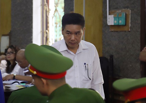 Xét xử gian lận thi ở Sơn La: Phó giám đốc sở Trần Xuân Yến chỉ đạo xóa dấu vết - Ảnh 3. Xét xử gian lận thi ở Sơn La: Phó giám đốc sở Trần Xuân Yến chỉ đạo xóa dấu vết - Ảnh 3.