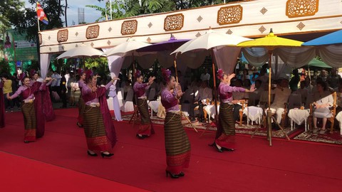 5 nước dọc Mekong giao lưu Phật giáo vì ‘hoà bình khu vực’ - Ảnh 9. 5 nước dọc Mekong giao lưu Phật giáo vì ‘hoà bình khu vực’ - Ảnh 9.