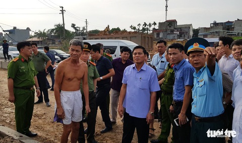 Bắt giang hồ Hải vổ điều tra hành vi chiếm đất - Ảnh 3. Bắt giang hồ Hải vổ điều tra hành vi chiếm đất - Ảnh 3.